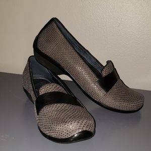 Dansko flats